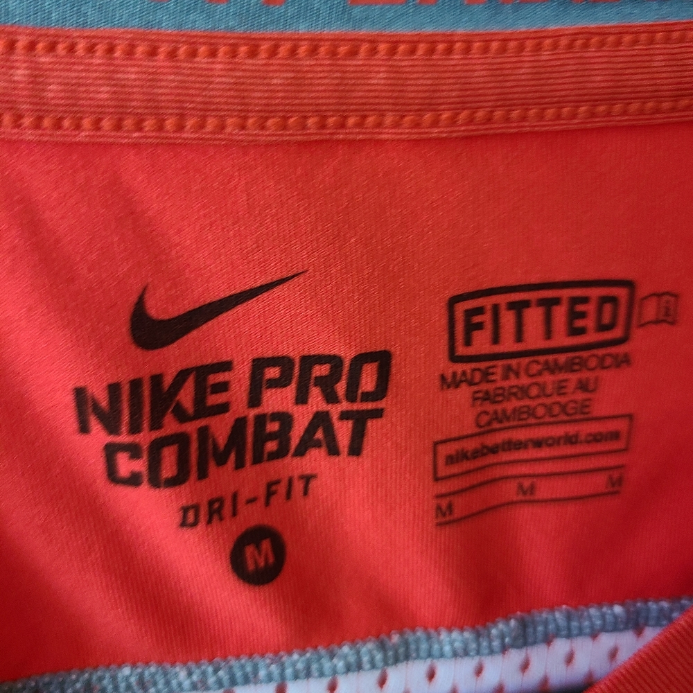 Nike Pro Hypercool Red - Picture 3 of 3